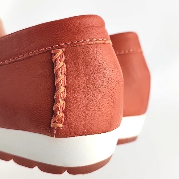 GEOX Women's Orange White Leather Flat Casual Loafer Shoe Almond Toe Size 37.5 - Picture 9 of 16